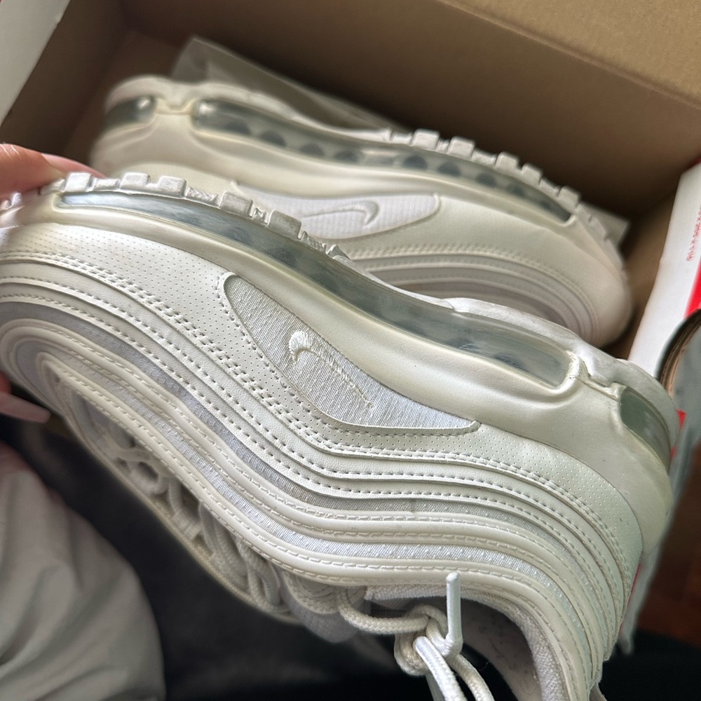 White Nike Airmax 97